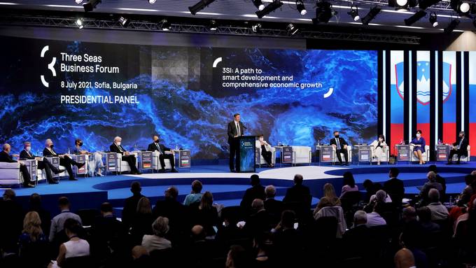 President Pahor attends economic forum within the Three Seas Initiative in Sofia, pointing out the importance of the Initiative Investment Fund